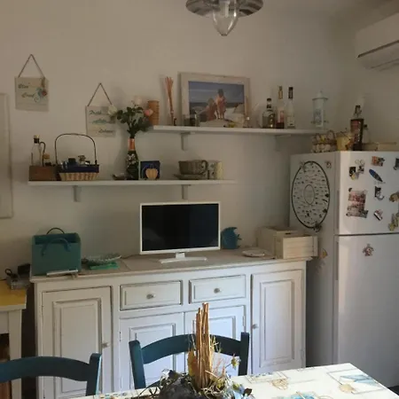 A Pochi Passi Dal Mare Di M. Marina