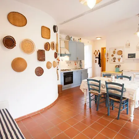 Apartamento A Pochi Passi Dal Mare Di M. Marina *
