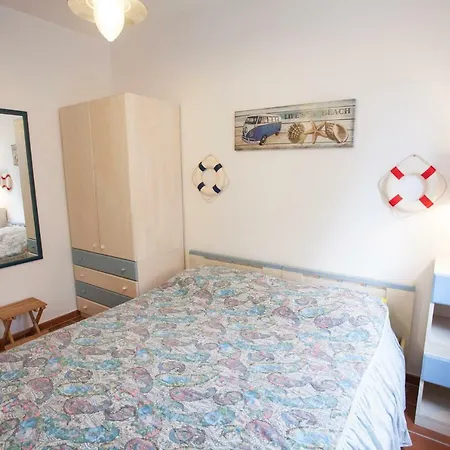 Apartamento A Pochi Passi Dal Mare Di M. Marina *